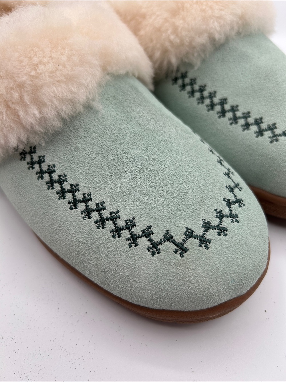 Lands End Mint Green Suede Embroidery Details Moccasin Slip On Shearling Lining - Picture 11 of 14